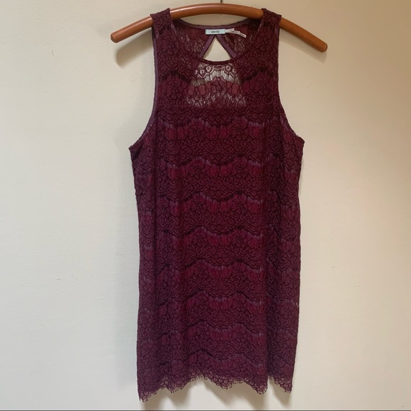 Kimchi Blue Dresses & Skirts - Kimchi Blue ~ Lace A-line Sleeveless Dress